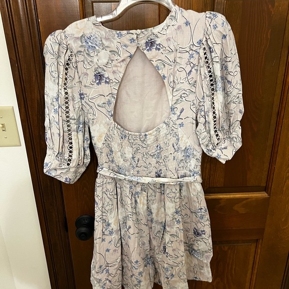 Express Floral Romper - Picture 3 of 3